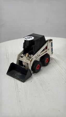 BOBCAT 743 SKID STEER