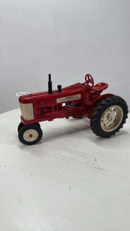 FARMALL 350 NARROW TRACTOR