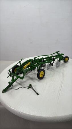 JOHN DEERE 77H 4 FURROW PLOW "GERRY MAIER PLOW"