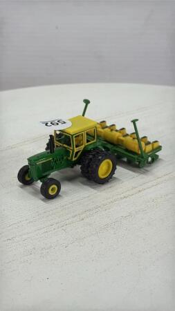 JOHN DEERE 4520 DIESEL TRACTOR