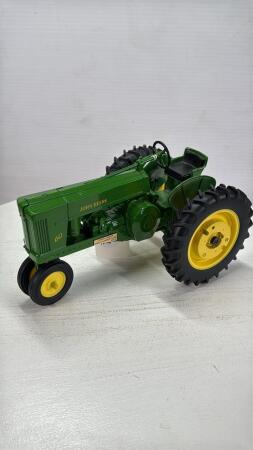 JOHN DEERE 60 NARROW FRONT TRACTOR