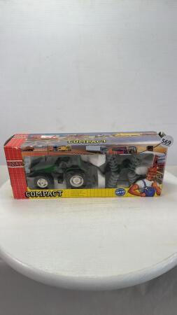 VALMET 8400 TRACTOR WITH DISC