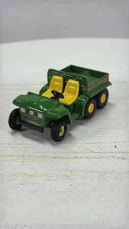 JOHN DEERE 6X4 GATOR