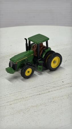 JOHN DEERE 8400 TRACTOR WITH SPACED OUT DUALS