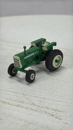 CUSTOM OLIVER 1655 TRACTOR
