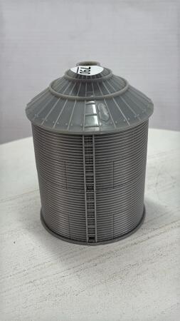 ERTL PLASTIC TOY GRAINERY