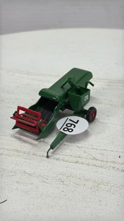 CUSTOM PULL TYPE COMBINE