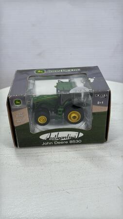 JOHN DEERE 8530 TRACTOR AUTHENTICS #1