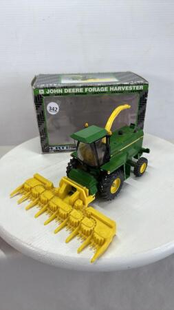 JOHN DEERE 6850 FORAGE HARVESTER