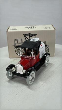 ELMIRA MAPLE SYRUP FEST. 1918 BARREL MODEL T BANK