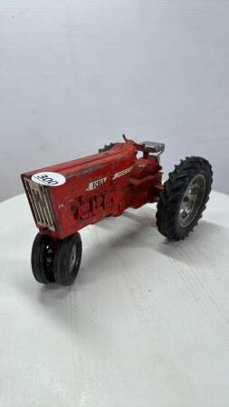 TRU-SCALE NARROW TRACTOR