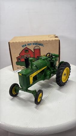 JOHN DEERE 630 TRACTOR