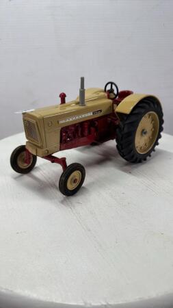 COCKSHUTT 570 SUPER TRACTOR