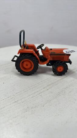 KUBOTA 4WD TRACTOR