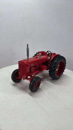 MCCORMICK WD-9 SPECIAL EDITION 1988 TRACTOR