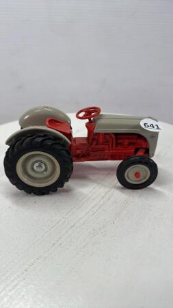 FORD SERIES N TRACTOR