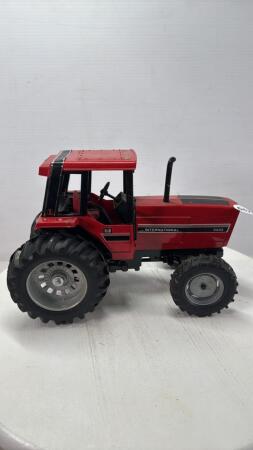 INTERNATIONAL 5288 TRACTOR
