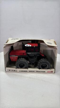 CASE INTERNATIONAL 4WD TRACTOR