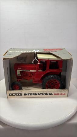 INTERNATIONAL 1466 TURBO TRACTOR