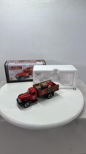 FARMALL 1949 KB-8 INTERNATIONAL STAKE TRUCK
