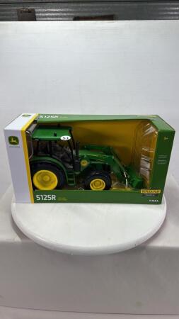 JOHN DEERE 5125R LOADER TRACTOR
