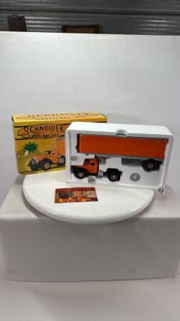 SCHNEIDER TRANSPORT KB-10 INTERNATIONAL SEMI