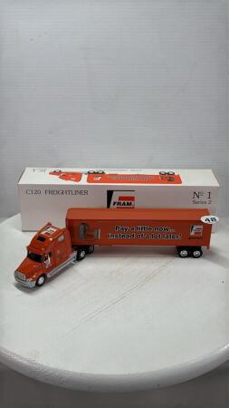 FRAM FREIGHTLINER SEMI