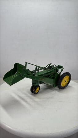 JOHN DEERE NARROW TRACTOR WITH LOADER
