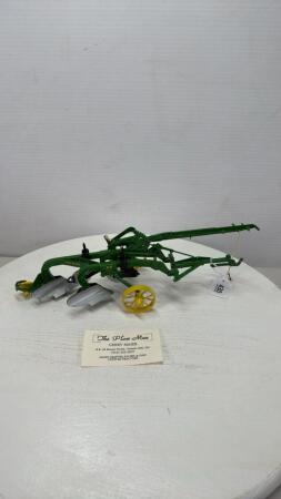GERRY MAIER JOHN DEERE 2 FURROW 4B PLOW
