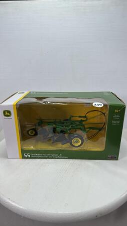 JOHN DEERE 55 3 BOTTOM PLOW WITH HYDRAULIC LIFT