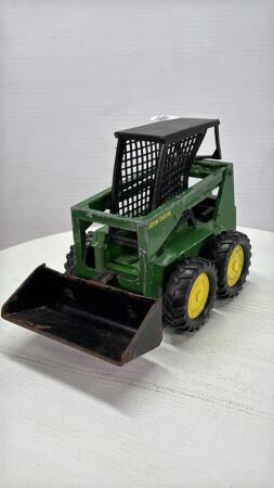 JOHN DEERE SKID STEER