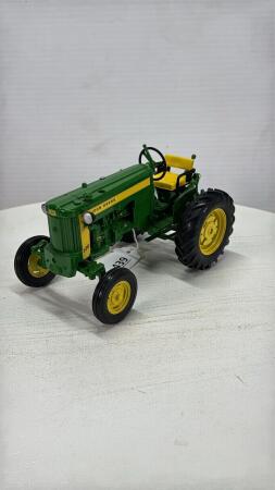 JOHN DEERE 320S TRACTOR