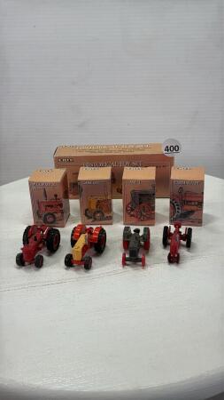 HISTORICAL 1/64 ERTL TOY SET