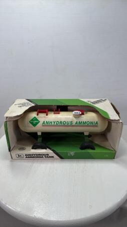 JOHN DEERE ANHYDROUS AMMONIA TANK
