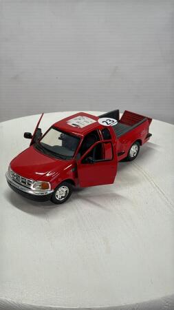 FORD F150 FLARE SIDE SUPER CAB