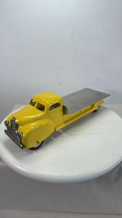 REPAINTED LINCOLN TRUCK