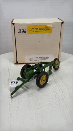 JOHN DEERE MODEL 412 2 FURROW PLOW