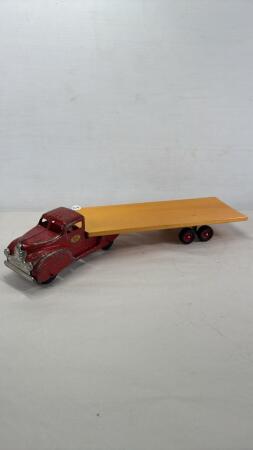 LINCOLN TOYS TRUCK WITH HOMEMADE WOODEN TRAILER