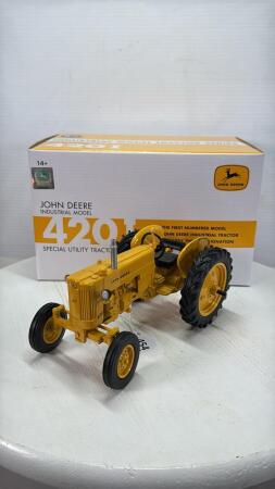 JOHN DEERE INDUSTRIAL MODEL 420 I TRACTOR