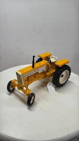 MINNEAPOLIS-MOLINE G 750 TRACTOR