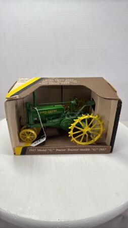 JOHN DEERE 1937 MODEL G TRACTOR