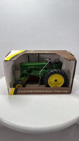 JOHN DEERE 1953 70 TRACTOR