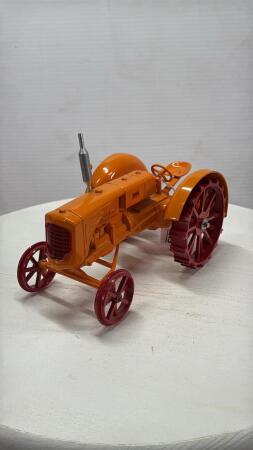 MINNEAPOLIS-MOLINE TRACTOR