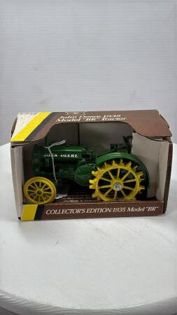 JOHN DEERE 1935 BR TRACTOR