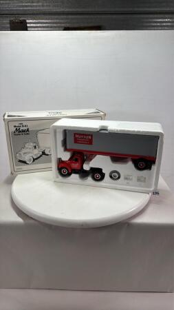 HUTTON 1960 MACK MODEL B-61 SEMI