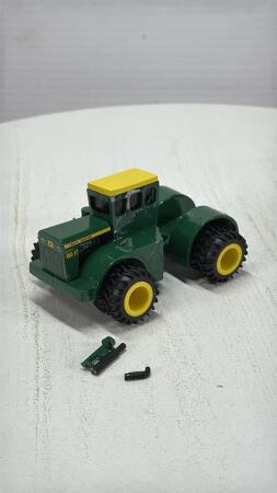 JOHN DEERE WA-17 WITH DUALS