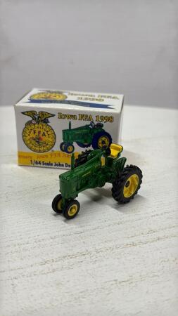 JOHN DEERE MODEL 50 NARROW TRACTOR