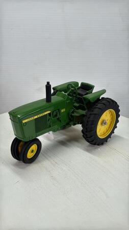 JOHN DEERE 3010 NARROW TRACTOR