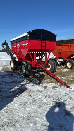 Bruns 375bu Gravity Wagon