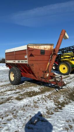 Brent 400 Bushel Grain Buggy
